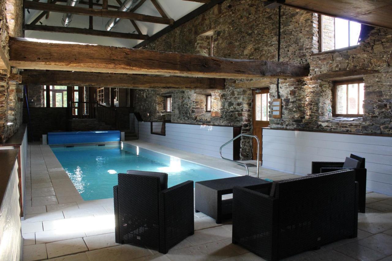 Bed and Breakfast Le Manoir De La Vieille Douve Bourg-d'Ire Zewnętrze zdjęcie